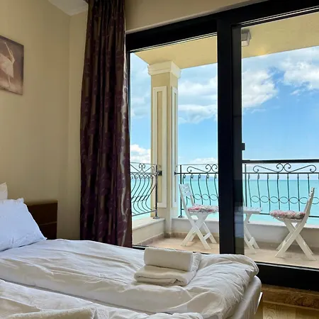 Cosher Gardenia Palace 6 Free Parking