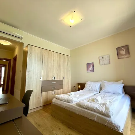 Cosher Gardenia Palace 6 * بوموري